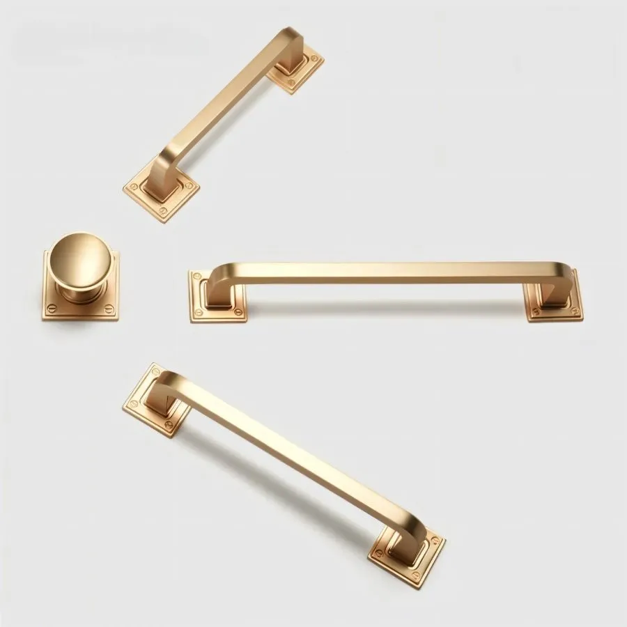 Cadmea Knob & Pull Bar